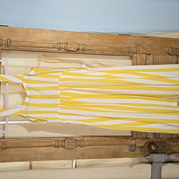 Joules " Macey" Yellow and White Striped Sundress Size 6 - Picture 8 of 12
